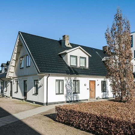 Bright Apartment In Park Environment ルンド エクステリア 写真